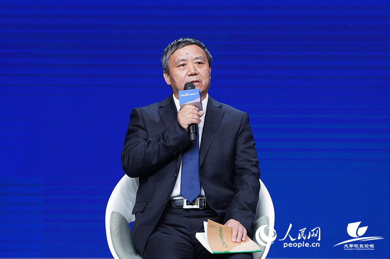 成都理工大學(xué)校長(zhǎng)許強(qiáng)。